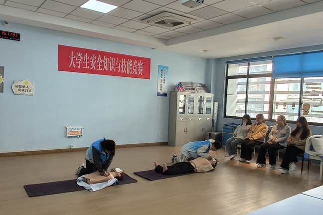 C:\Users\Administrator\Documents\Tencent Files\4926640\nt_qq\nt_data\Pic\2025-11\Ori\e57826107e1c5a22ffe2780aded3f244.jpg