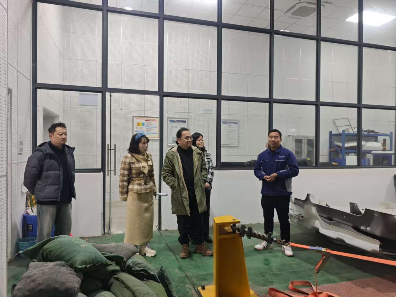 B9B577B12C27371A0ED58A92D8AE7CB5